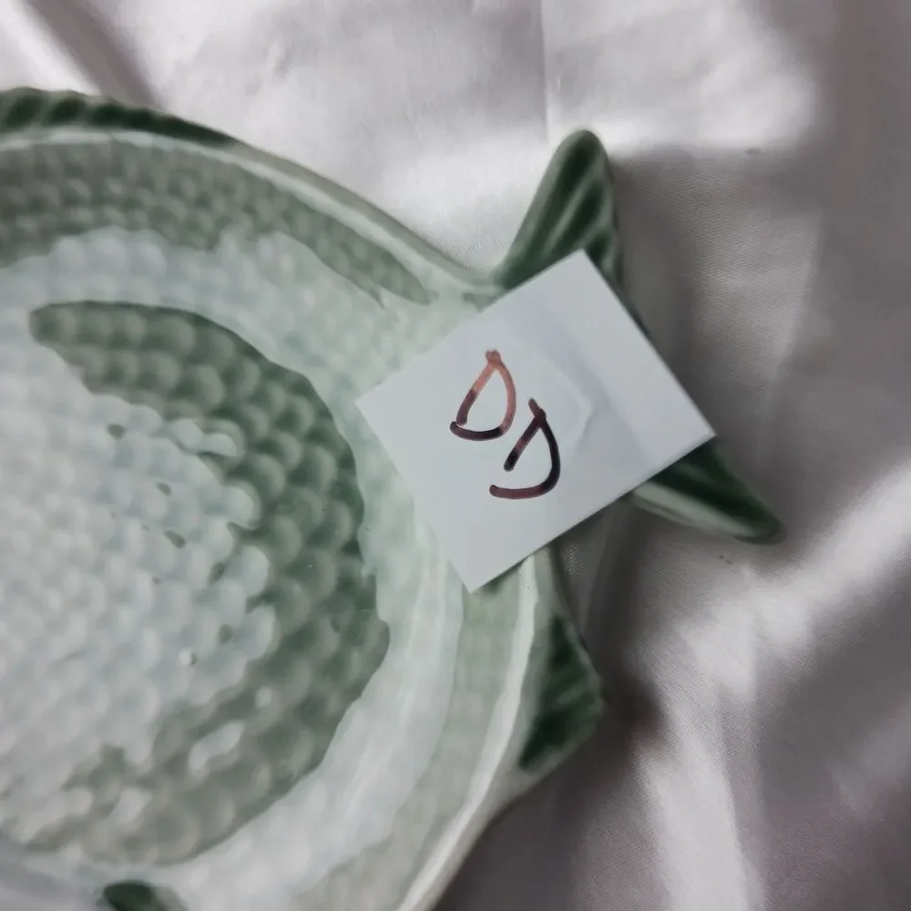 Vintage Portugal Faiancas Belo Art Pottery Fish Shaped 6 1/2'' Plate